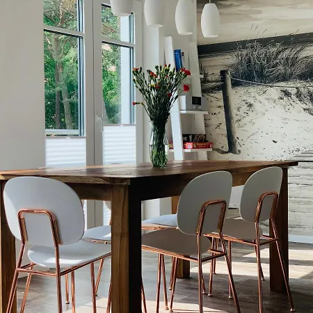 Strandhaus Ahlbeck شقة *