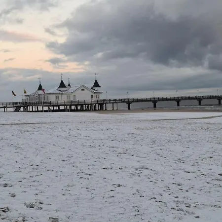 شقة Strandhaus Ahlbeck هيرينجسدورف